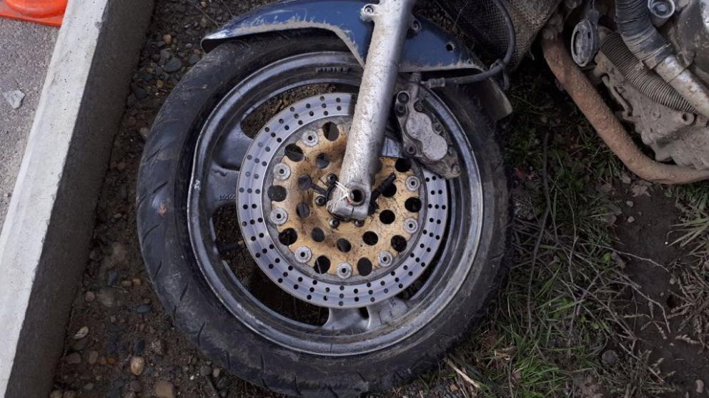 В Невинномысске перевернулся мотоциклист без прав