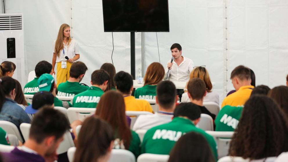 Секреты успеха машуковцам открыл дагестанский певец Селим Алахяров