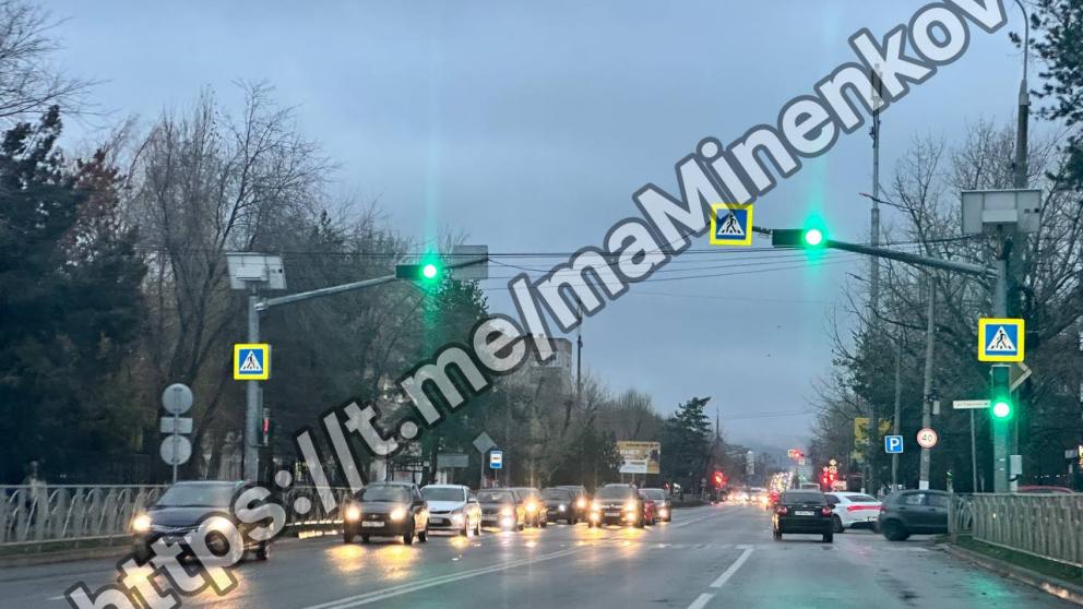 На главной улице Невинномысска установили вызывной светофор