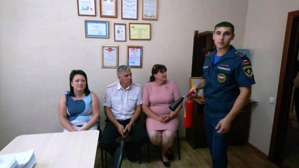 Безопасность в день голосования будут обеспечивать полицейские и сотрудники МЧС