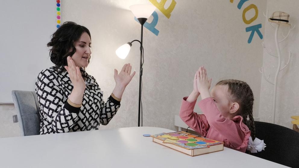 Молодой специалист из Новоселицкого благодаря социальному контракту открыла собственный рабочий кабинет