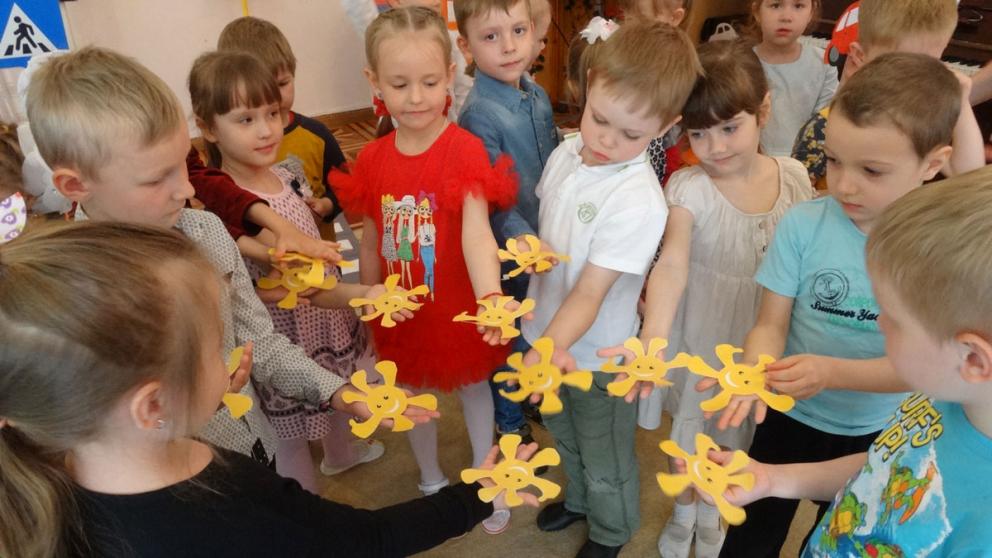 Дошкольники Ставрополья подготовили подарки для дисциплинированных водителей