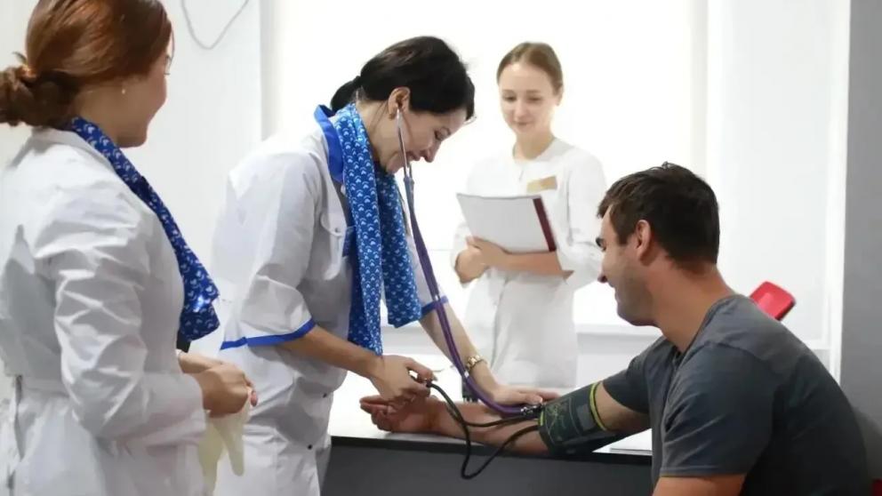 Губернатор Владимиров: на Ставрополье продолжается диспансеризация участников СВО