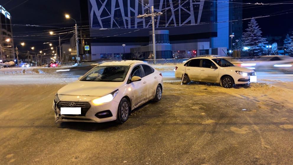 Женщина получила травму руки в ДТП в Ставрополе