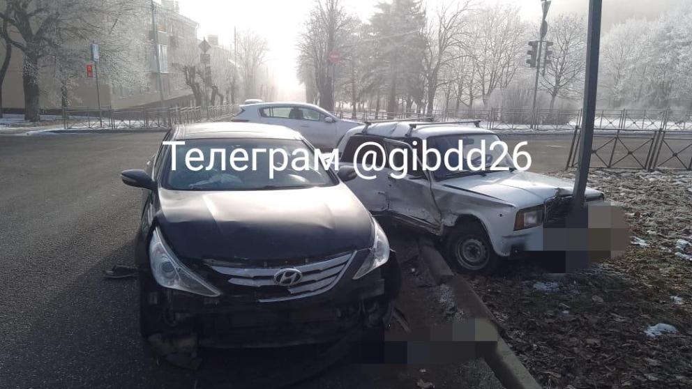 Начинающий водитель в Ессентуках устроил ДТП с пострадавшей