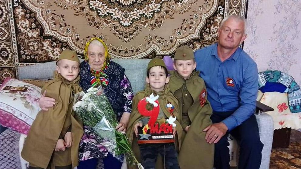 В селе Дворцовском на Ставрополье дошкольники побывали в гостях у труженицы тыла