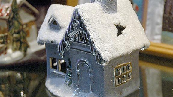 Уникальные новогодние игрушки разных эпох выставлены в ставропольском музее-заповеднике