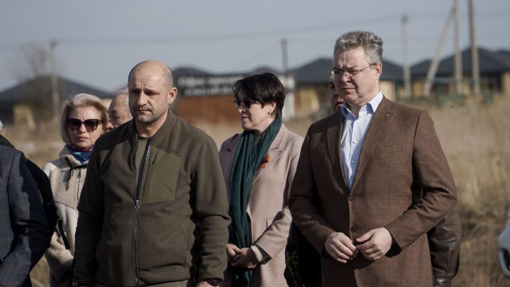 Губернатор Ставрополья встретился с Героем ДНР Артемом Жогой