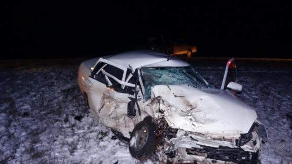 Три человека пострадали в результате столкновения автомобилей в Нефтекумском районе