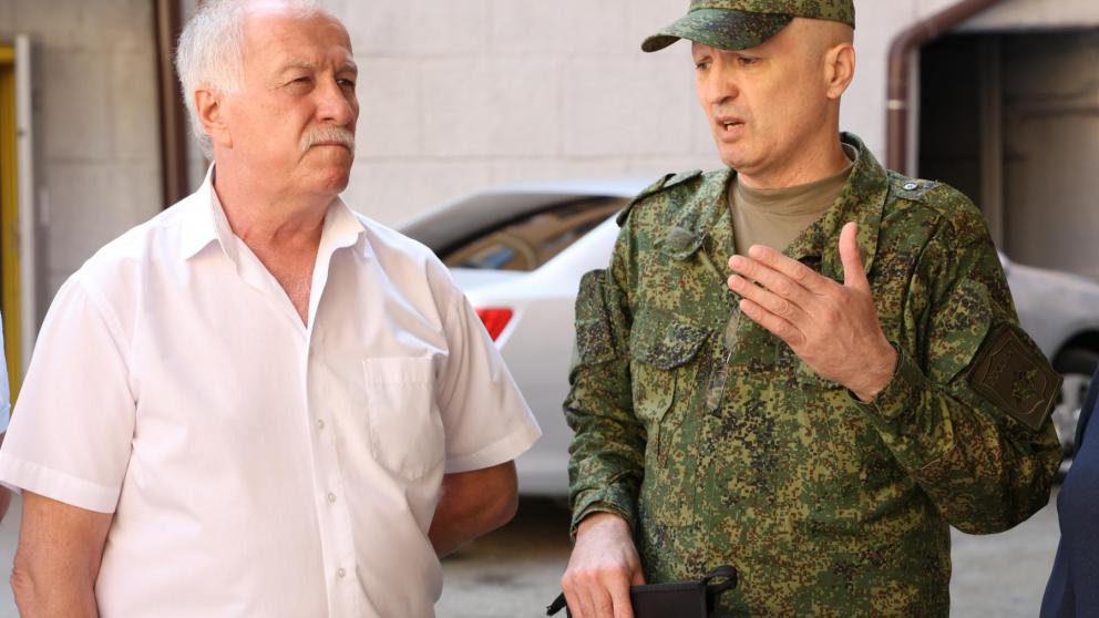 Депутаты Ставрополья передали гуманитарный груз в зону СВО