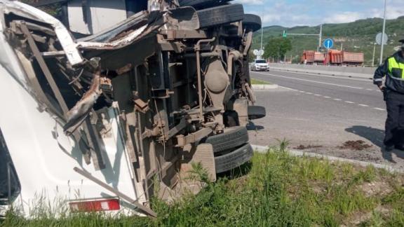 Три человека пострадали в ДТП с маршруткой вблизи Кисловодска