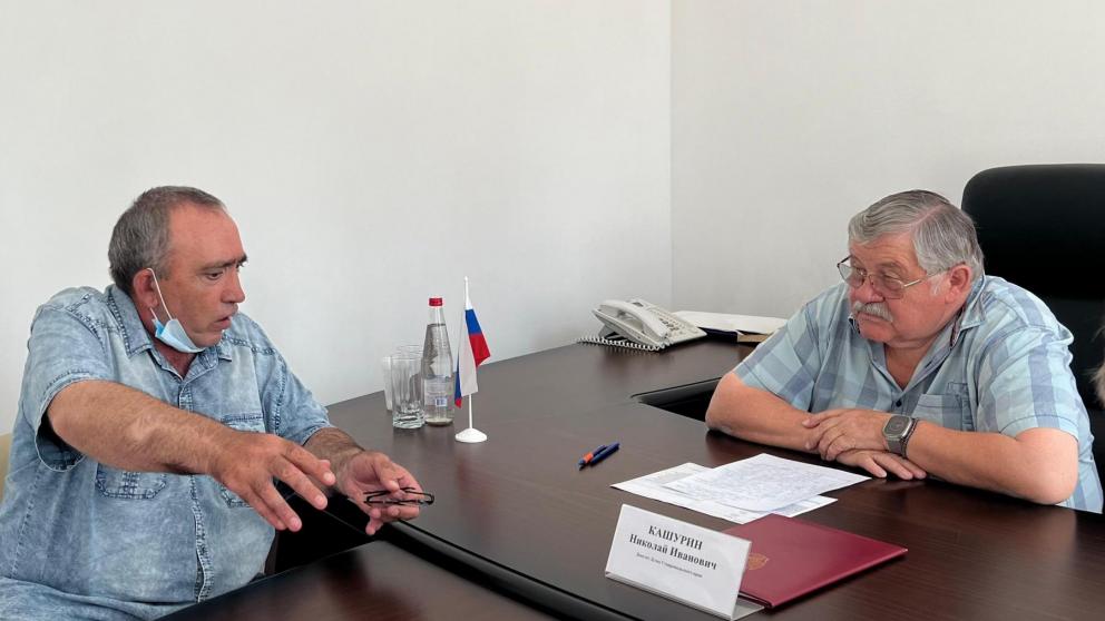 Комбикорм без чека и 65 лет вместе: Николай Кашурин помог ставропольцам разрешить ситуации