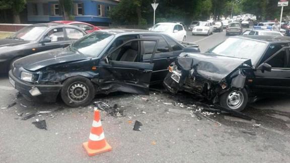 На Ставрополье в 9-ти ДТП за один день получили травмы 13 человек