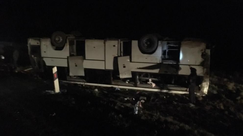 6 человек пострадали в перевернувшемся автобусе в Минераловодском округе