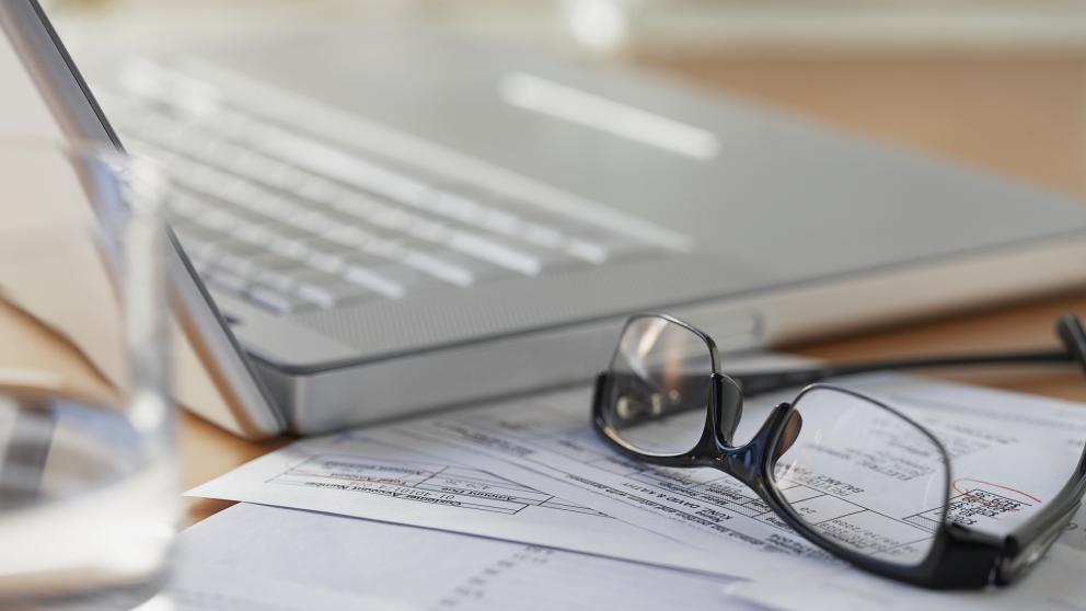 Курсовая работа по бухгалтерскому учёту: как справиться, если время поджимает?