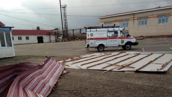 Последствия урагана устраняют на Ставрополье