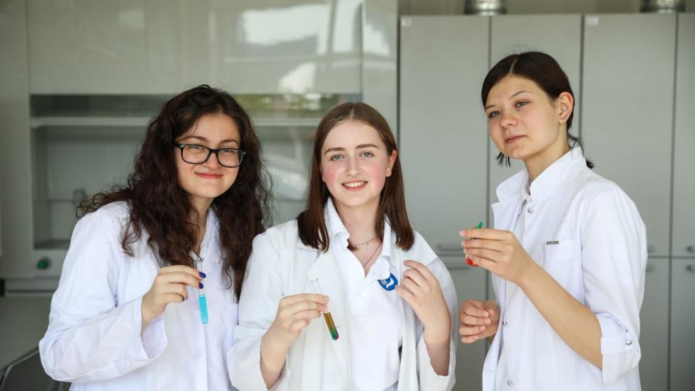 Шанс для школьников Северного Кавказа: бесплатная школа-интернат для талантливых старшеклассников ведёт набор