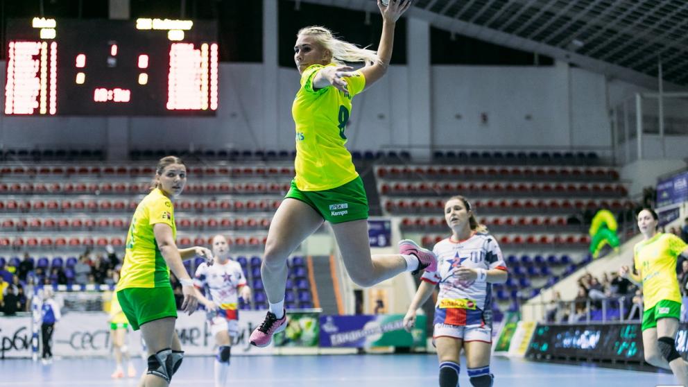 Волгоградская гандболистка подписала контракт со ставропольской командой