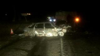 Легковушка столкнулась с трактором и загорелась в Кировском районе