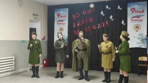 В Андроповском округе проходят выступления фронтовых концертных бригад