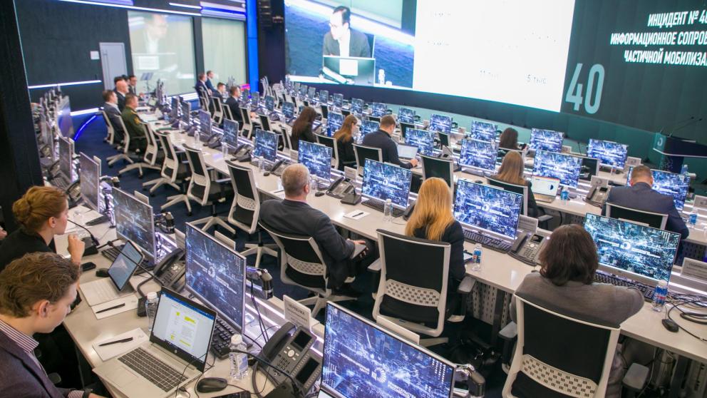 Горячая линия 122 обработала два миллиона звонков за два года 