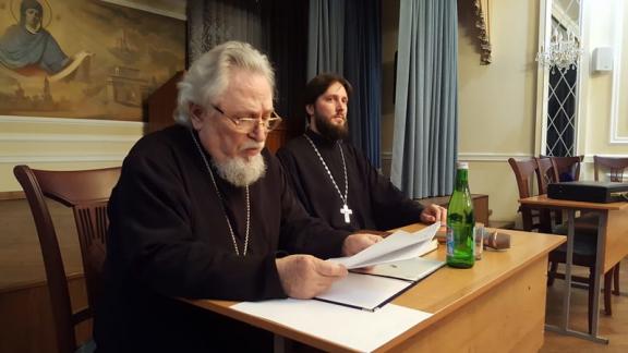 Опытом служения поделился с семинаристами старейший клирик Ставрополья