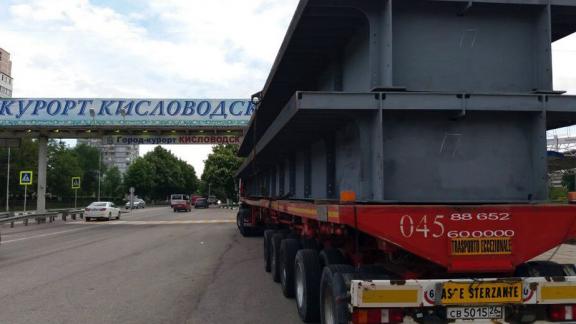 В Кисловодске полным ходом идет строительство моста через речку Ольховку