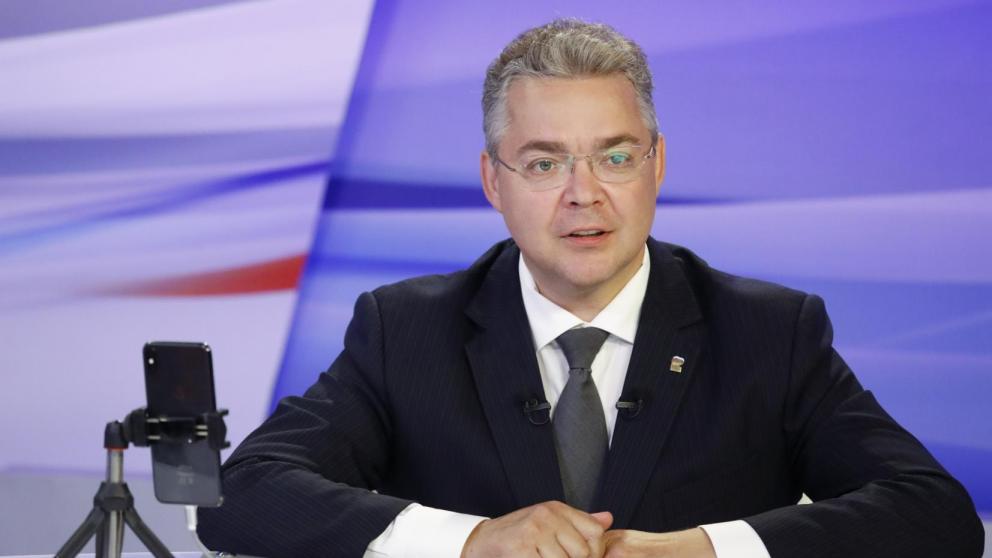 Владимир Владимиров поздравил ставропольцев с Днём края и города