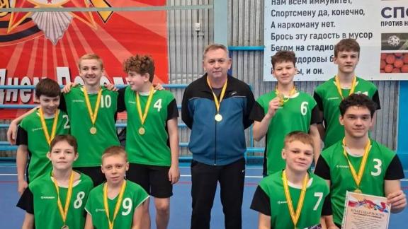 Волейболисты Ставрополья разыграли Кубок памяти Виктора Коноплина