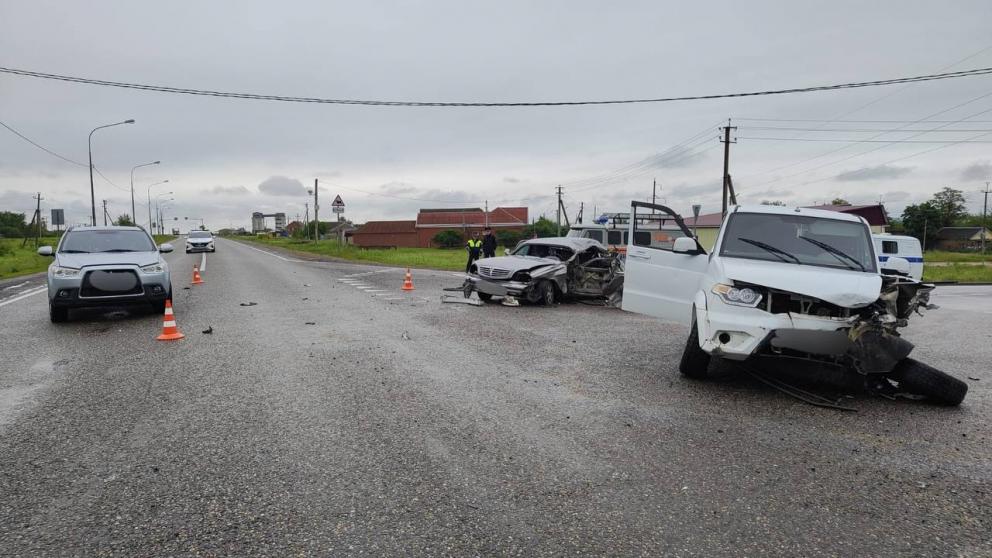 В Ипатовском округе при столкновении трёх автомобилей погиб ребёнок