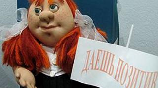 Маленький принц и старуха Шапокляк ждут на выставке кукол в музее-заповеднике Ставрополя