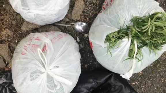 На Ставрополье у молодых людей изъяли два килограмма наркотиков