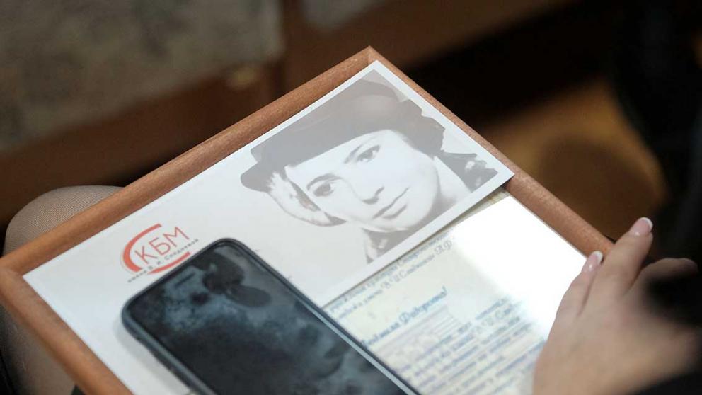 Ставропольская поэтесса Татьяна Третьякова-Суханова выпустила новый альбом цветной графики