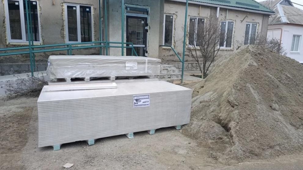 В селе Донское начался ремонт детской библиотеки