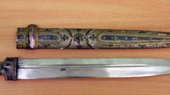 Шашка со следами «боевых ранений» хранится в ставропольском музее