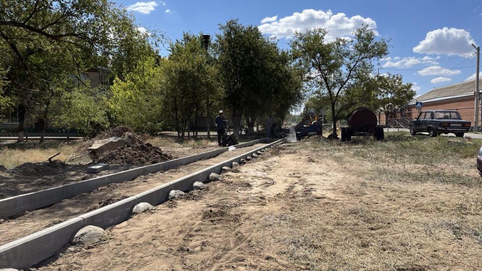 Новый тротуар появился в селе Апанасенковского округа Ставрополья