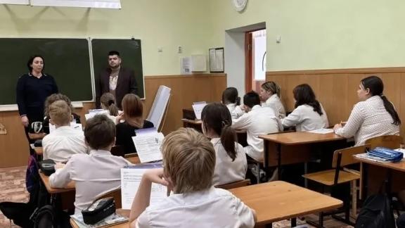 Ветеран СВО провел патриотический урок для школьников Изобильного