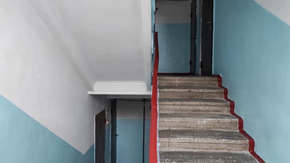 В Ставрополе управляющая компания отремонтировала подъезд после жалобы губернатору