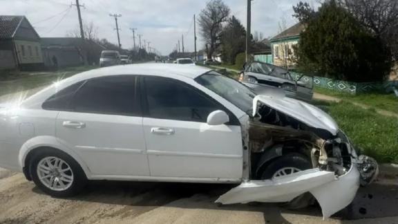 В селе Арзгир на Ставрополье при ДТП пострадали два человека