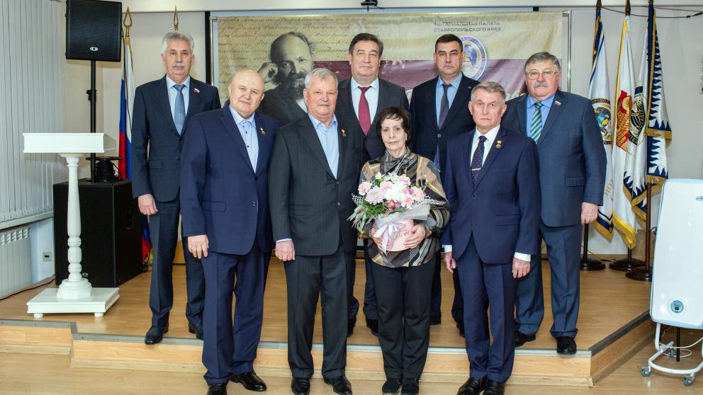 Пятерых ставропольцев наградили медалью Праве