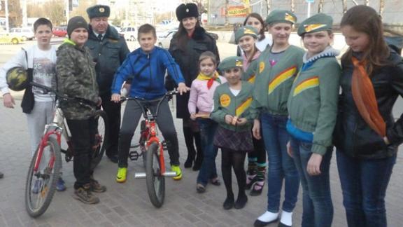 Мастер-класс для юных велосипедистов Ставрополя организовали сотрудники ГИБДД