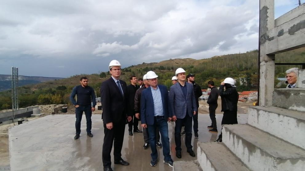 Анатолий Артамонов поставил задачу увеличить темпы строительства «Арены Кисловодск»