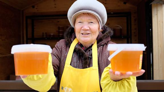 На Курортной площади Железноводска гостей угостят мёдом