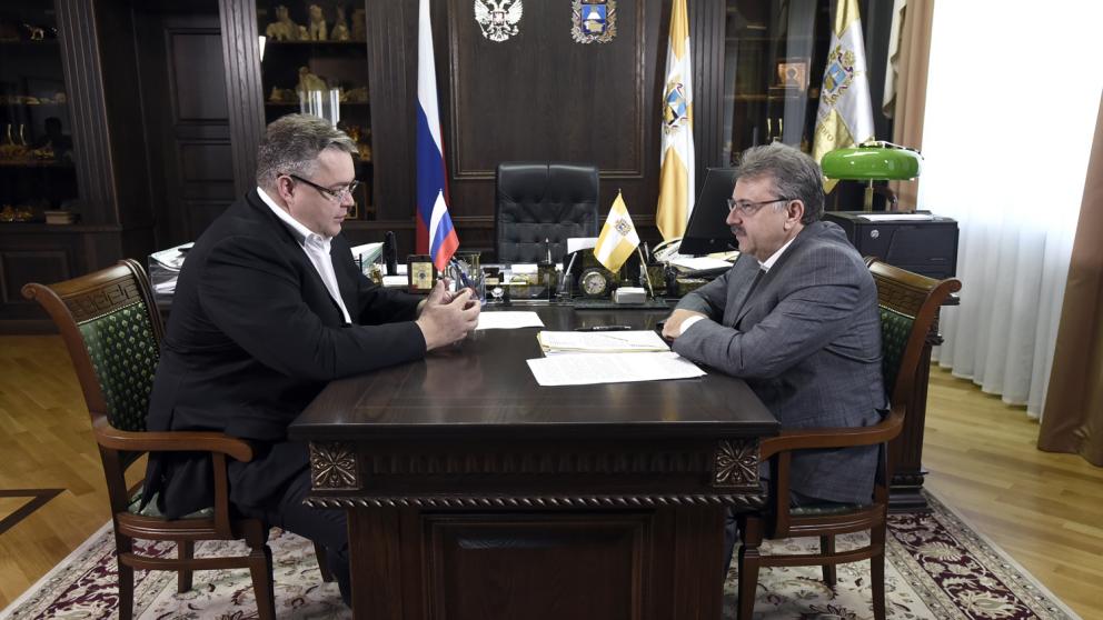 Губернатор Владимир Владимиров заслушал отчет министра здравоохранения Виктора Мажарова о состоянии дел в отрасли