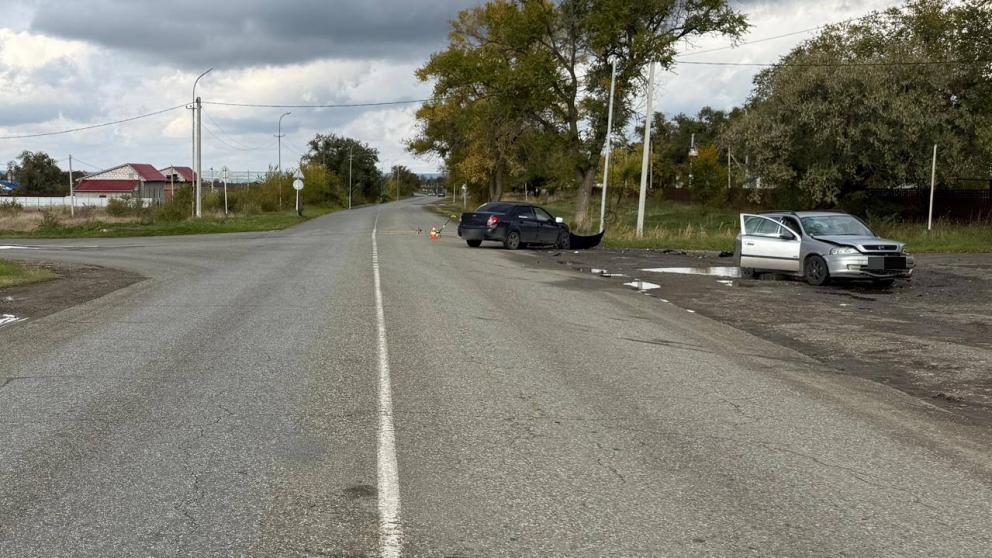 Двое пострадали в ДТП с иномаркой в Петровском округе