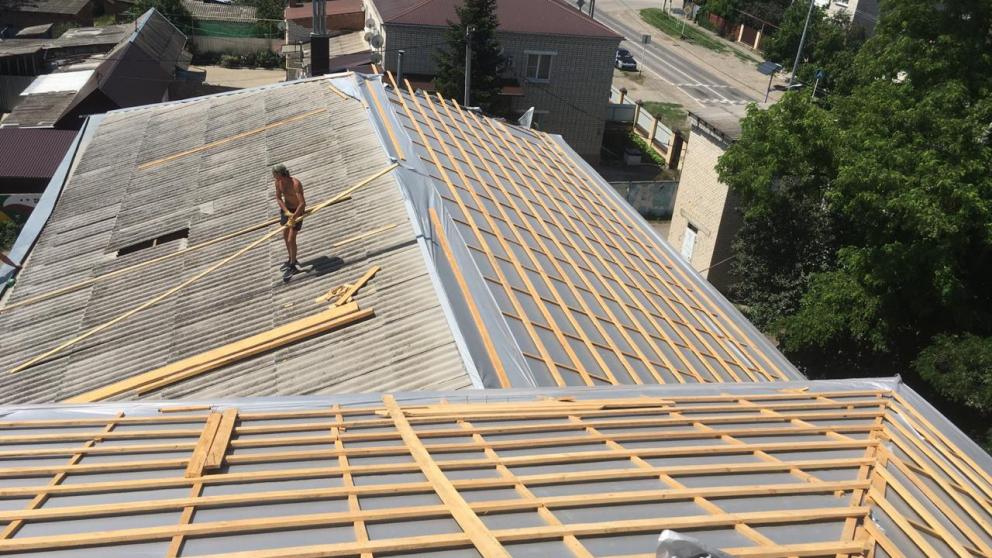 В ставропольском селе Ивановском ремонтируют старейшую школу