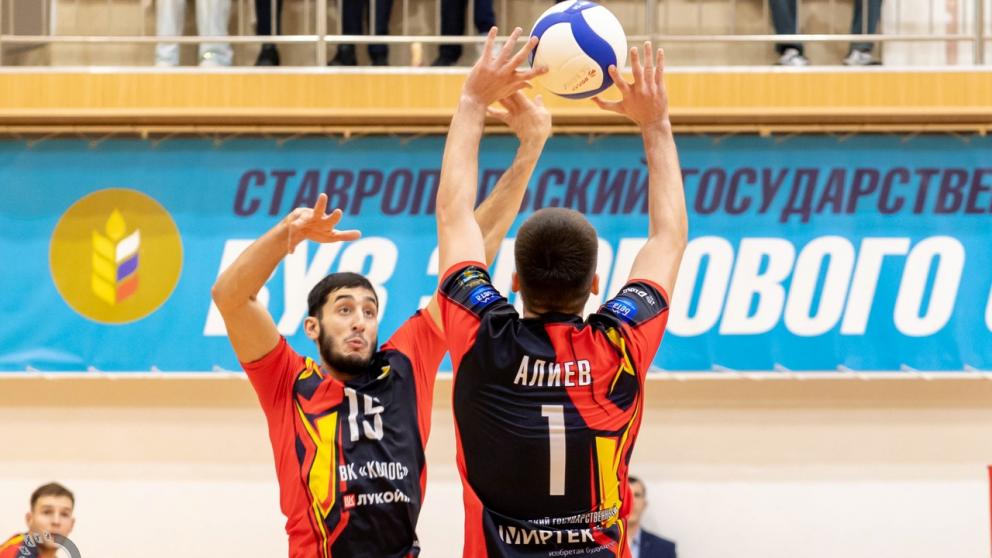 Ставропольские волейболисты отпраздновали две победы в родных стенах