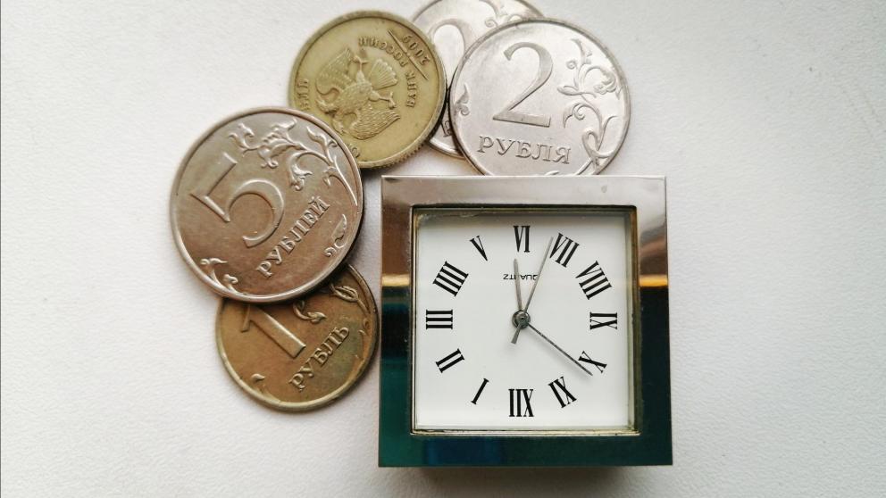 Более 1,7 трлн рублей в России направят на компенсацию отсрочки по уплате страховых взносов