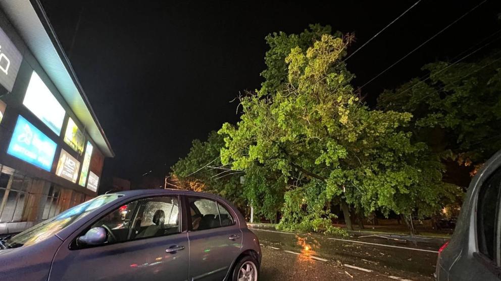 На Ставрополье устраняют последствия разгула стихии  