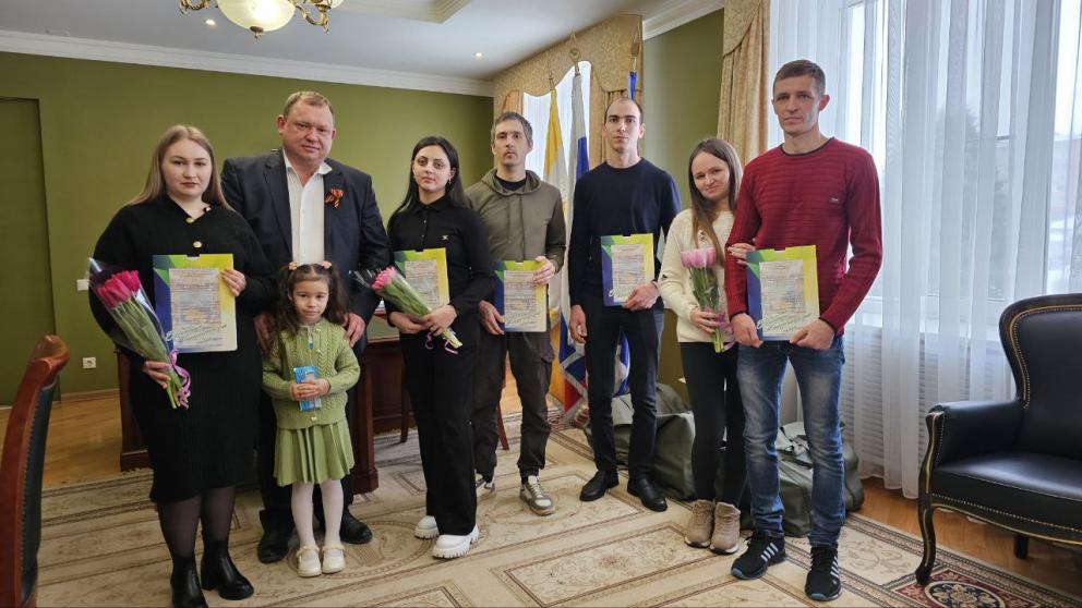 В Предгорном округе молодые семьи стали участниками программы улучшения жилищных условий